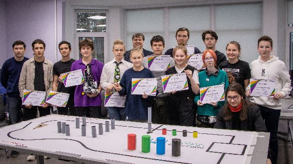 16-18 января в Центре «Интеллект» проходили учебно-тренировочные сборы для участников «Робофеста» 16-18 января в Центре «Интеллект» проходили учебно-тренировочные сборы для участников «Робофеста»